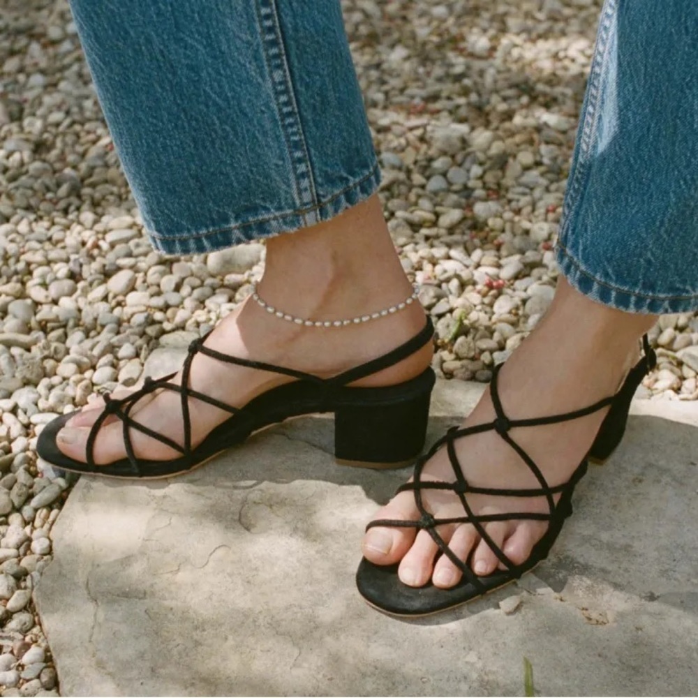 Doen Reve Strappy Knot Suede Block Kitten Low Heel Sandals Black - Picture 3 of 13